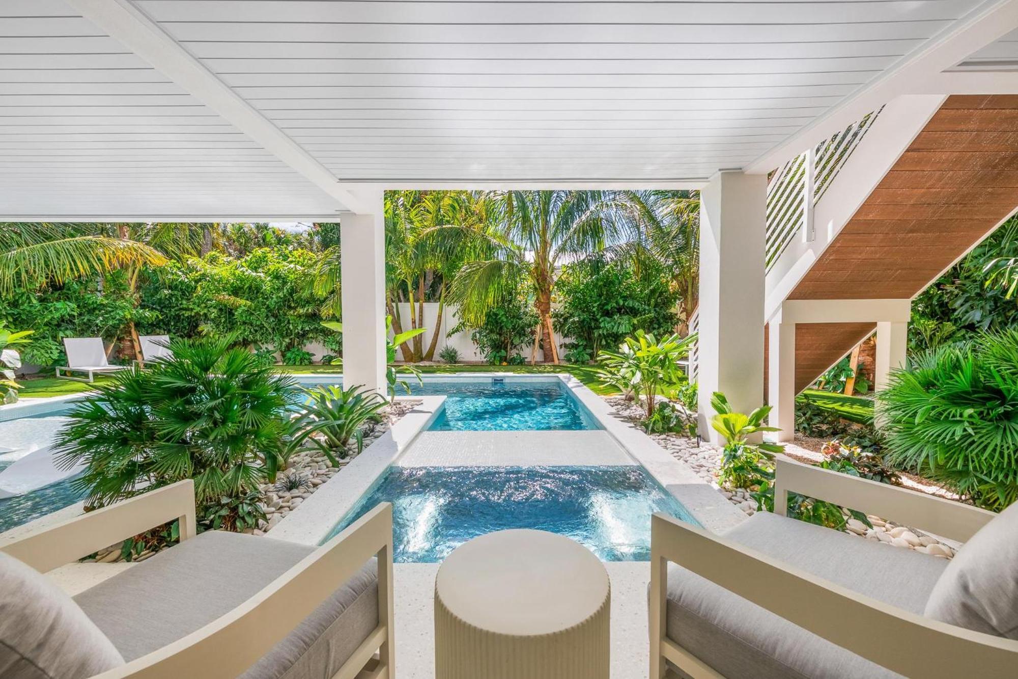 Sweet Caroline Villa Anna Maria Exterior photo