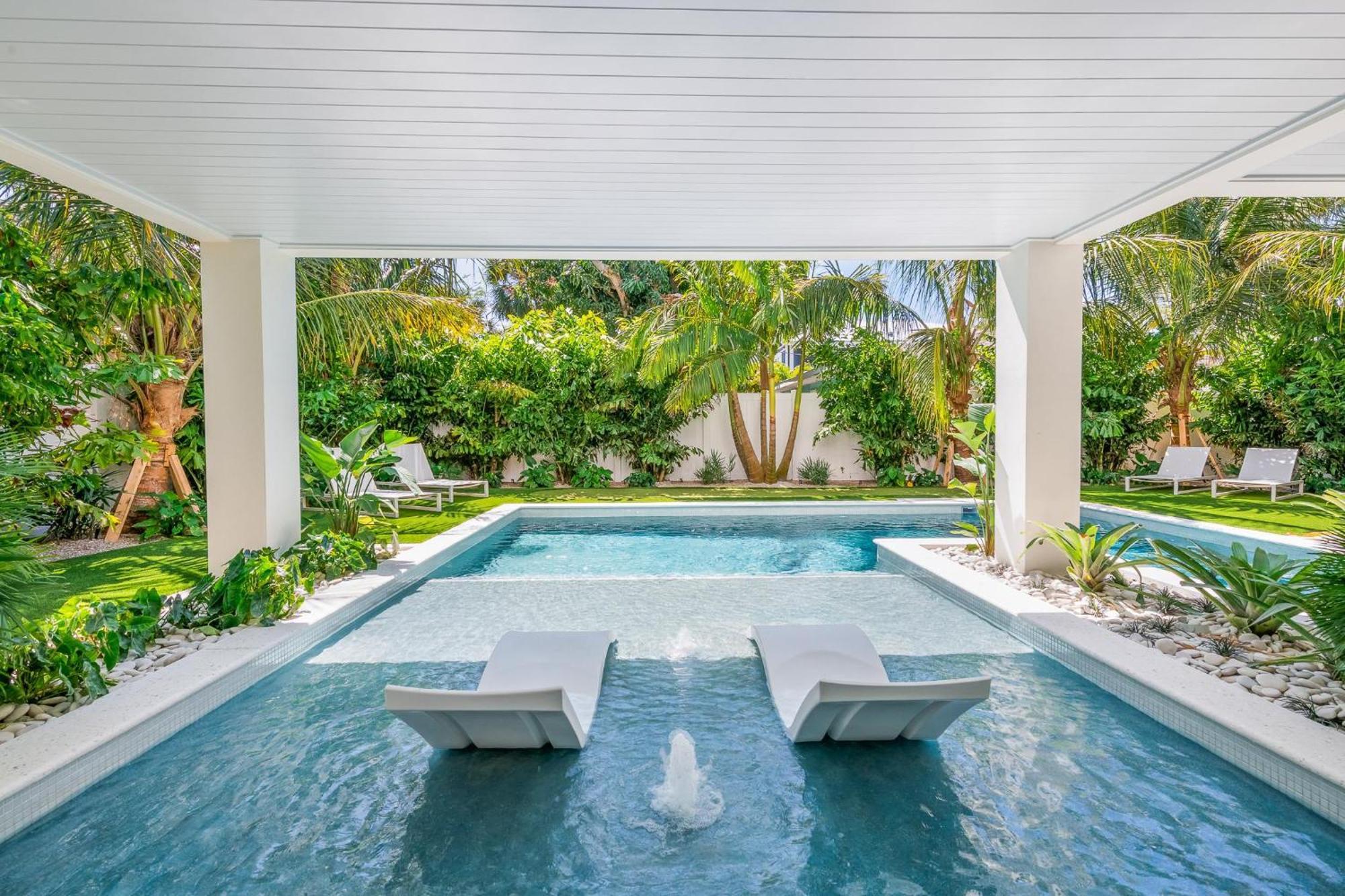 Sweet Caroline Villa Anna Maria Exterior photo